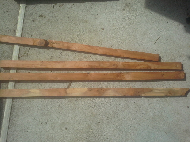 3 and a bit boards. 1200 x 50 × 19<br /><br />The top fell over and broke