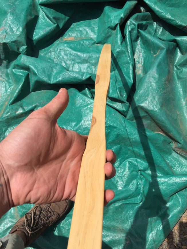 Cypress Selfbow - handle.jpg